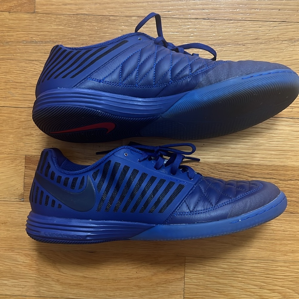 Nike Lunargato II Indoor Soccer Shoes 580456-401, Deep Royal Blue, Sz 9.5